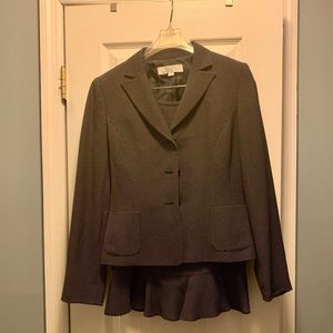 Women’s suit